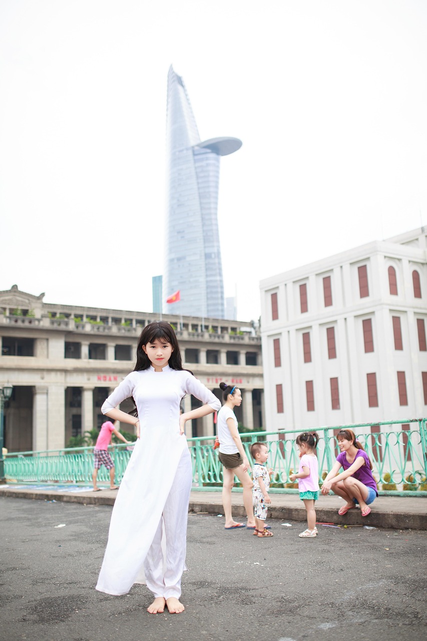 90后女生高职毕业任教清华,清华毕业职场女性