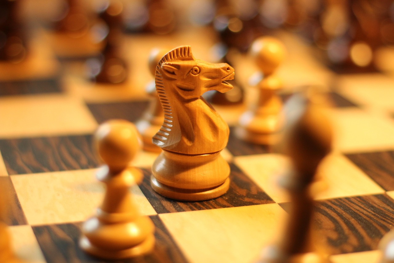 前象棋第一人王天一就买卖棋道歉,象棋大师王天一视频