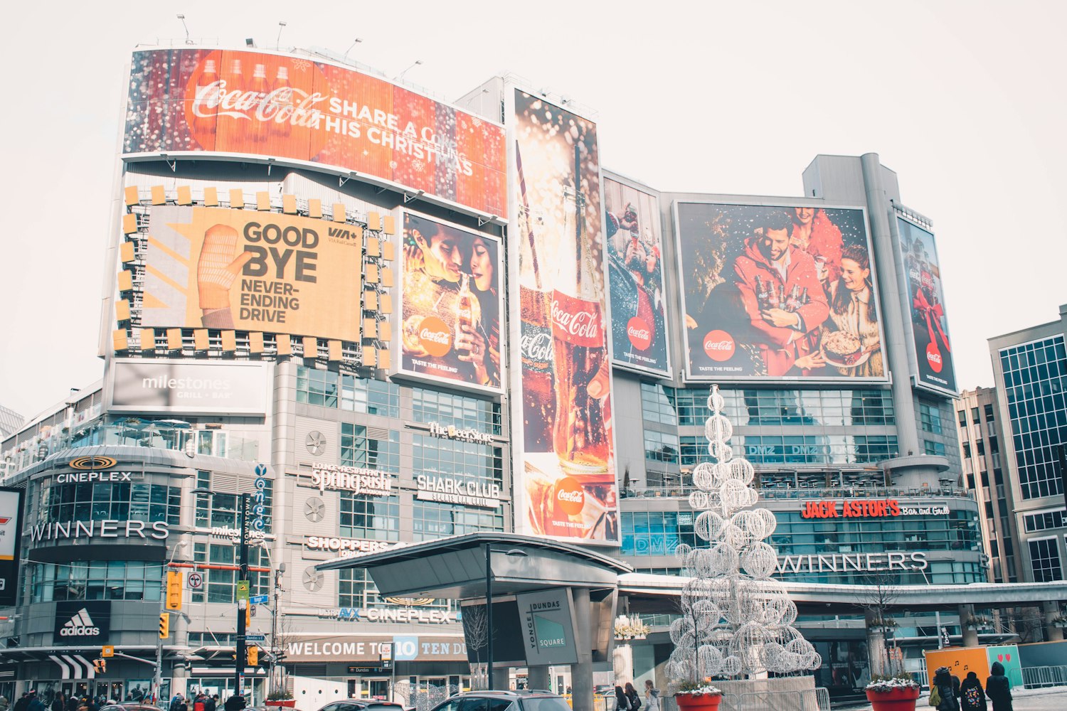 建材门店广告灯箱设计/建材灯具门店布置效果图照片