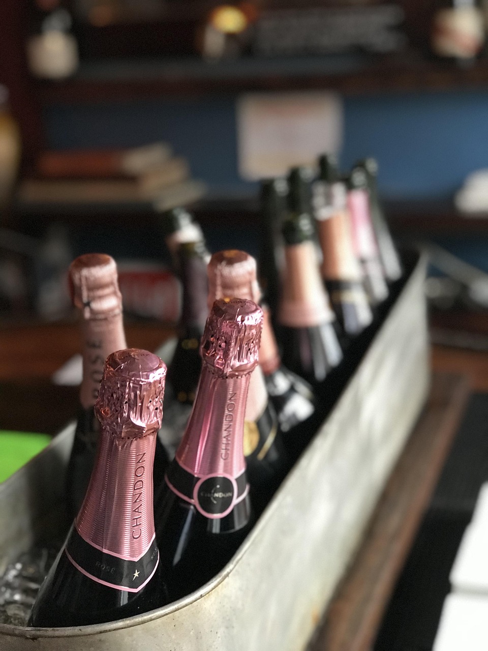 用红酒泡大蒜能治咽炎吗!大蒜加红酒 用红酒泡大蒜能治咽炎吗!大蒜加红酒