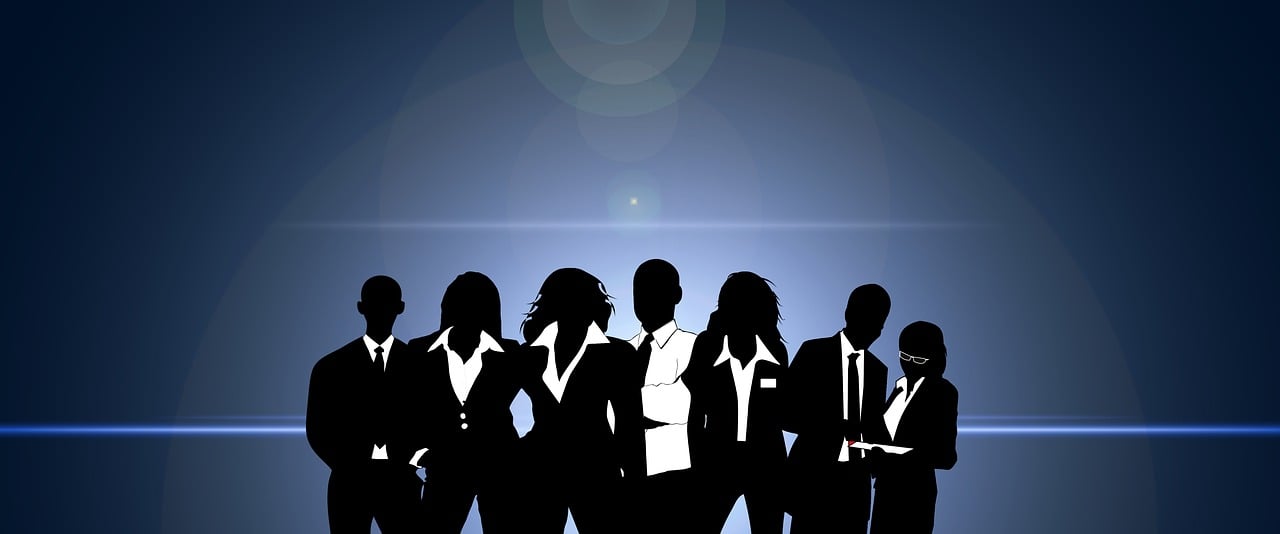 男子夜钓被当猎物遭枪击 4人被控制!夜钓离奇事件