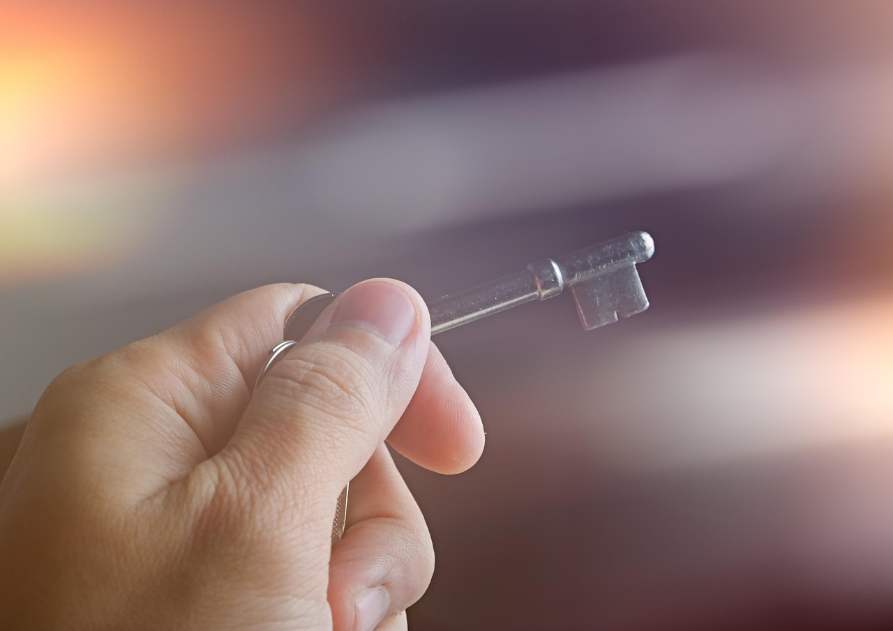 人身保险的投保人?人身保险的投保人在保险事故发生时