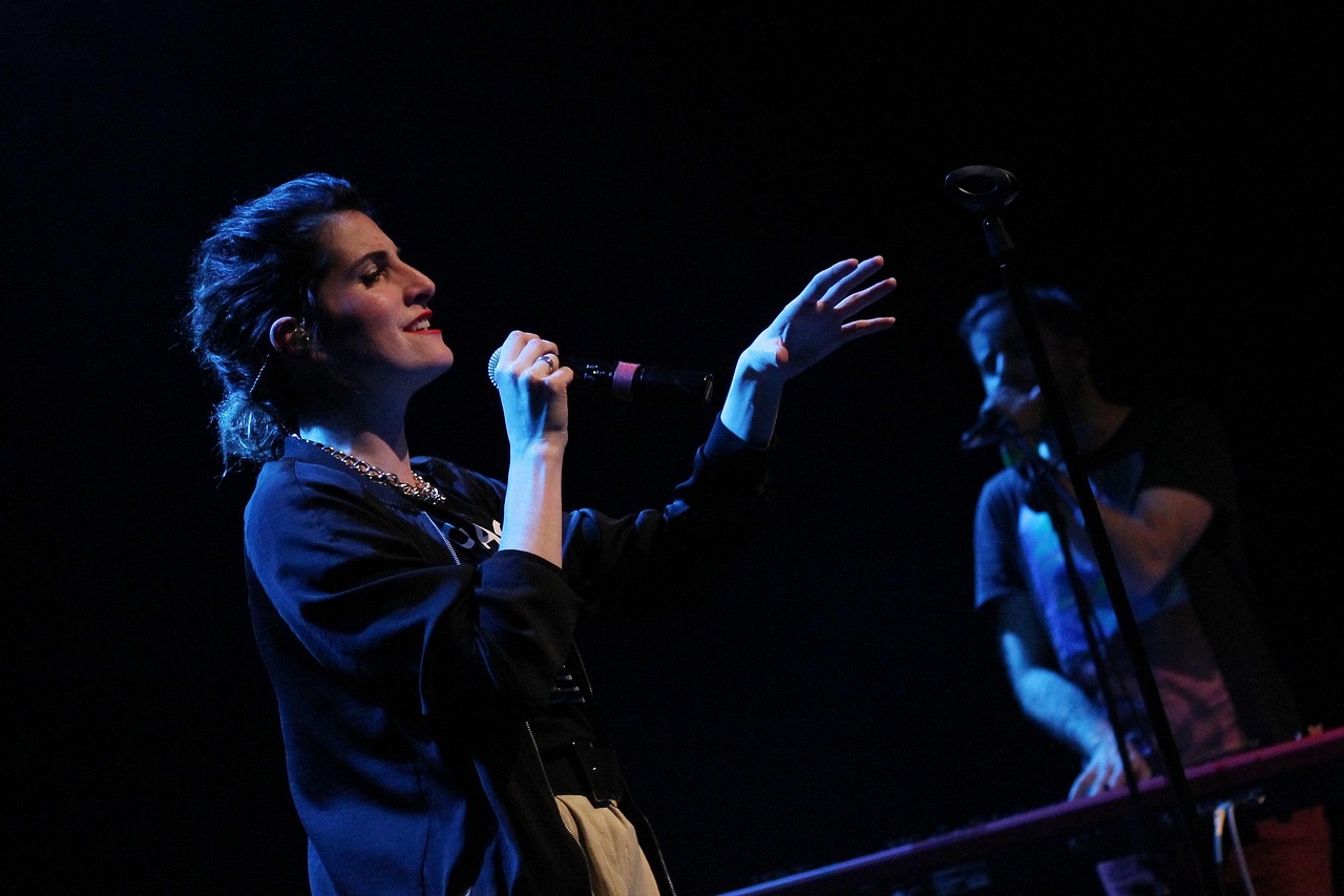 刘德华为全运会打call [刘德华为奥运写的一首歌曲是什么]