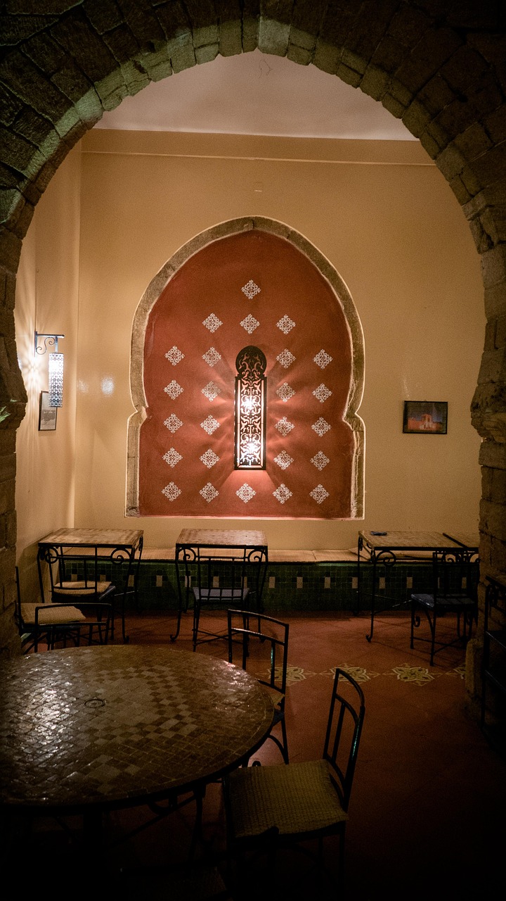 圆形天花板装修，打造独特空间氛围的艺术