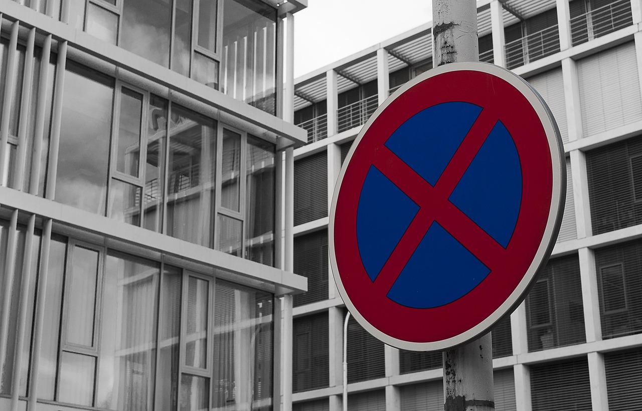 保险的年末扣款?保险每年扣费时间 保险的年末扣款?保险每年扣费时间