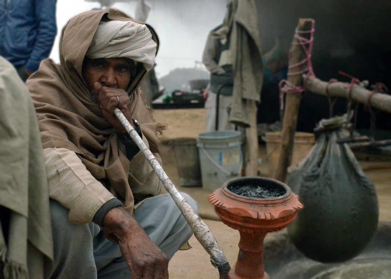 警惕保险养老陷阱,揭露诈骗宣传的阴暗面 警惕保险养老陷阱,揭露诈骗宣传的阴暗面